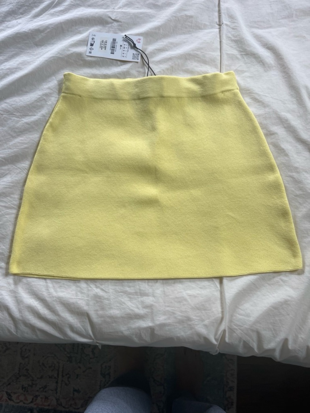 Zara Yellow Knit Mini Skirt, NWT, Small